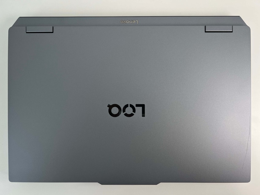 Prenosnik Lenovo LOQ 17IRX10 / i7 / RAM 32 GB / SSD Disk / 17,3″ FHD