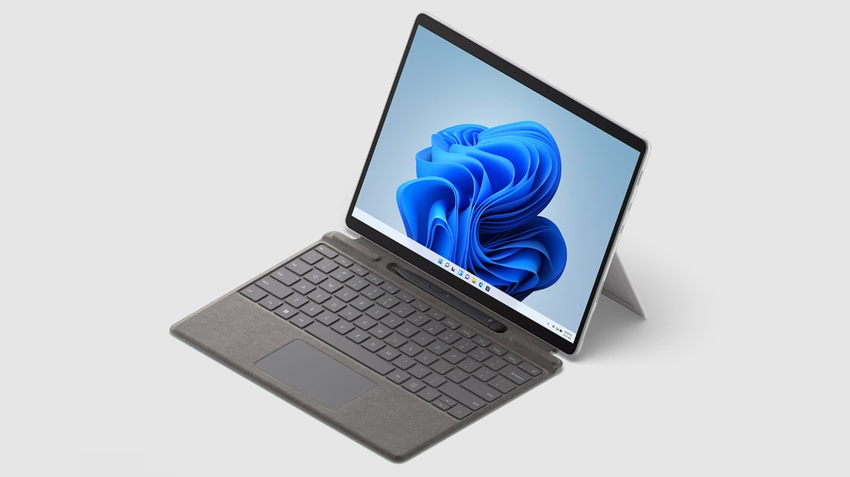 Prenosnik Microsoft Surface Pro 8 / i5 / RAM 16 GB / SSD Disk / 13,3″ 2880x1920
