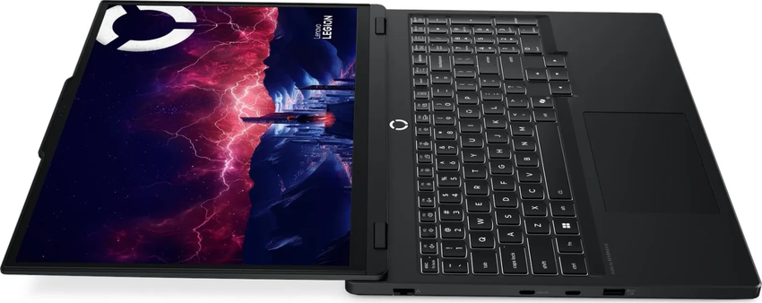 Prenosnik Lenovo Legion 5 15AHP10 | R7 260 | 16GB RAM | 1TB SSD | RTX 5050
